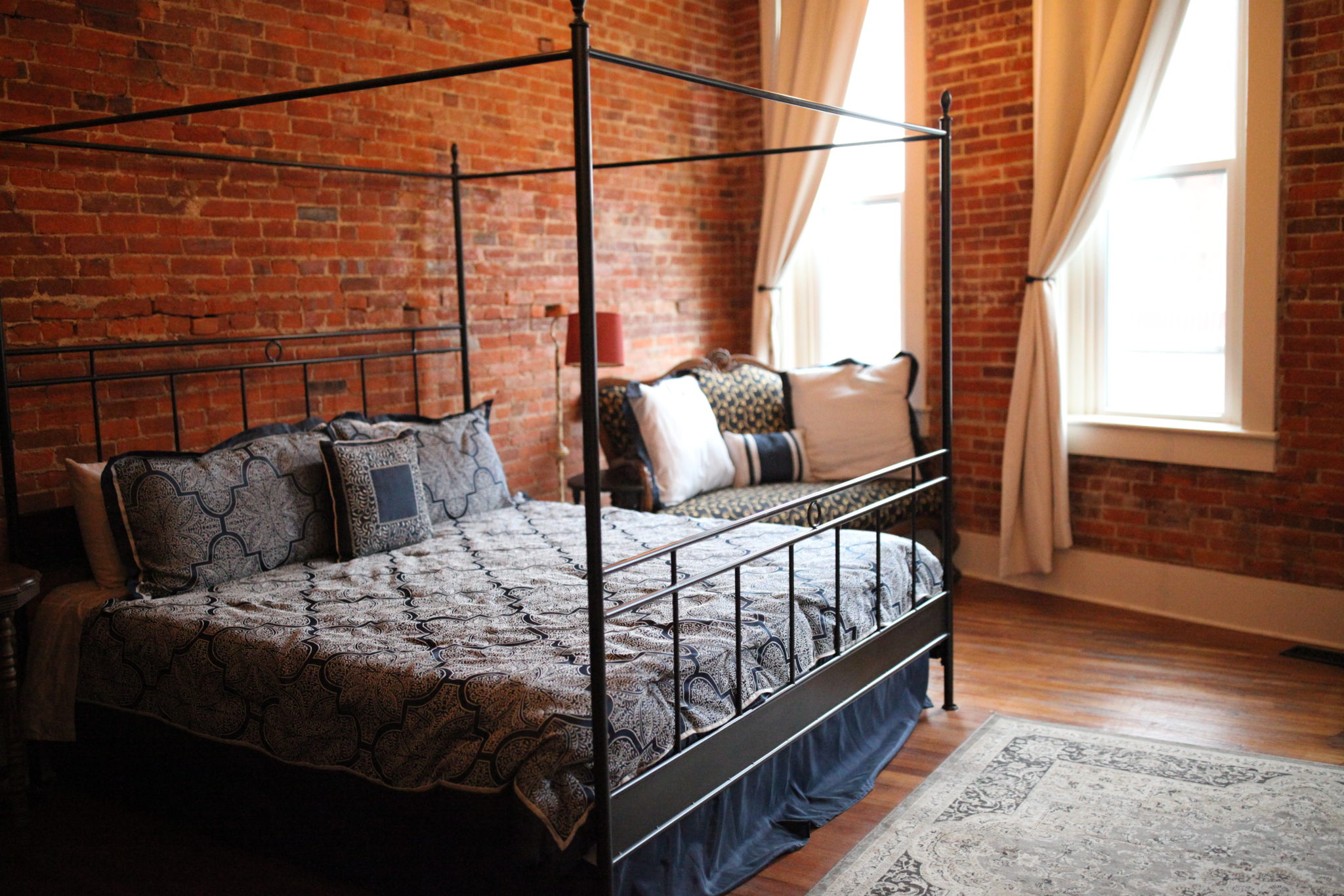 eighteen-ninety room 202 king bed private bath